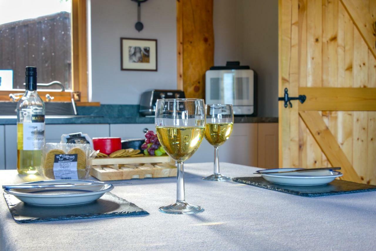 Rowanlea Lodge With Hot Tub Marykirk Bagian luar foto