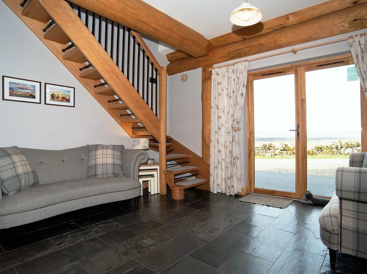 Rowanlea Lodge With Hot Tub Marykirk Bagian luar foto
